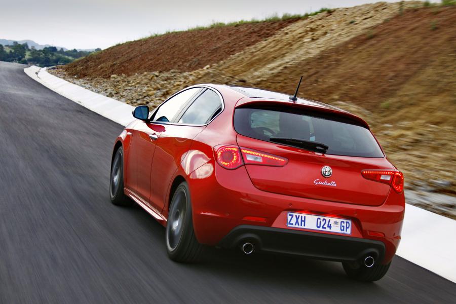  Alfa Romeo Giulietta Quadrifoglio Verde (940) 2011 года  (ZA) (фото 5 из 22)